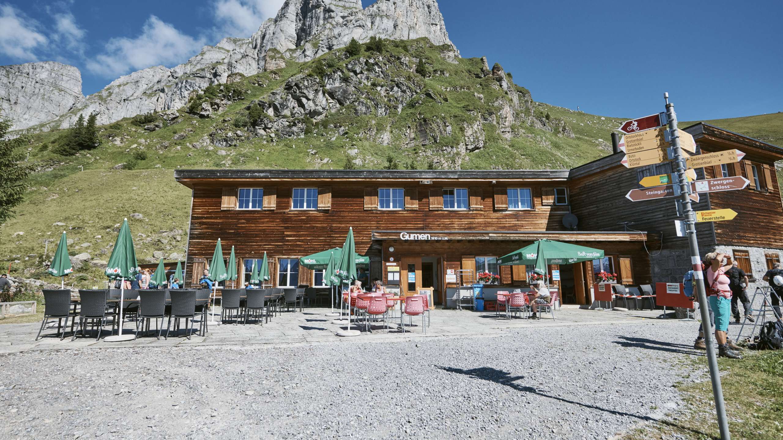 Sportbahnen Braunwald übernehmen den Betrieb des höchstgelegenen Berggasthauses im Glarnerland