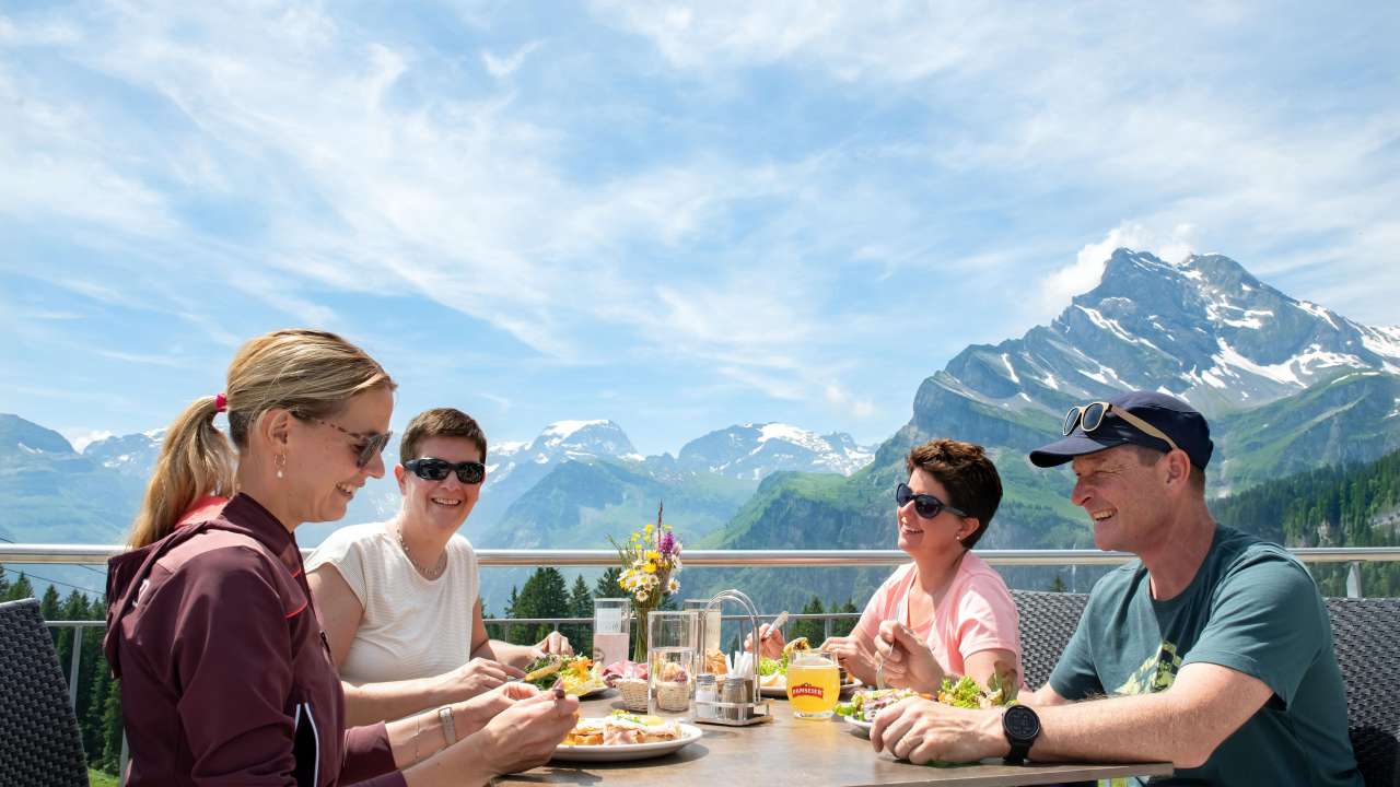 Bergrestaurant Chämistube, Grotzenbüel, Braunwald